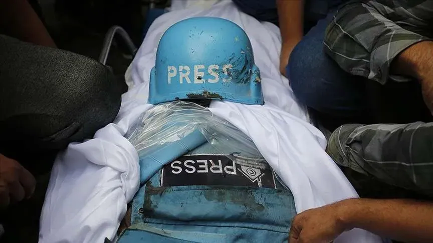 يسلمون المشعال من يد إلى يد ولا يستسلمون.. صحافيو فلسطين وجهٌ آخر لعنفوان الوطن