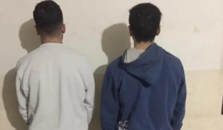 سرقا الكنيسة