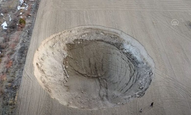 حفرة في تركيا تثير الجدل