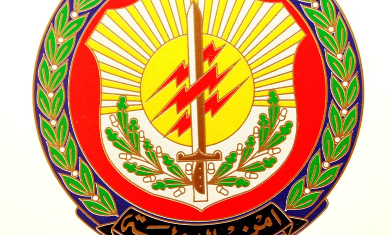 يستغلون معاناتهم وينصبون مالهم ويبيعونهم الأوهام!!