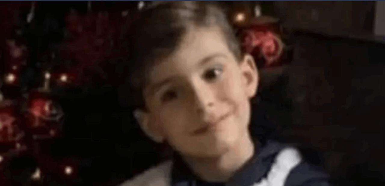 صورة للطفل المتوفّي محمد حيدر إسطنبولي