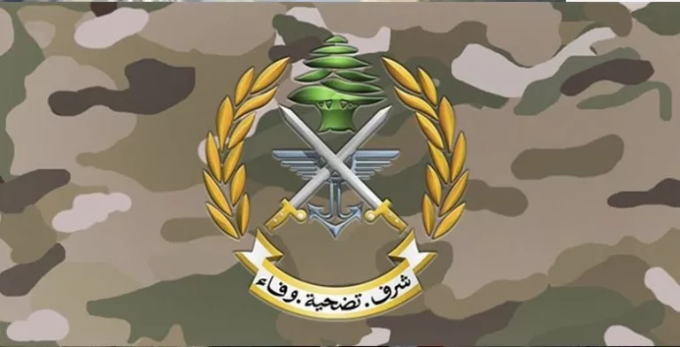 العسكريين