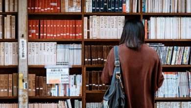 محضر ضبط بحق مكتبة في الصرفند لعدم اعلانها اسعار الكتب والقرطاسية