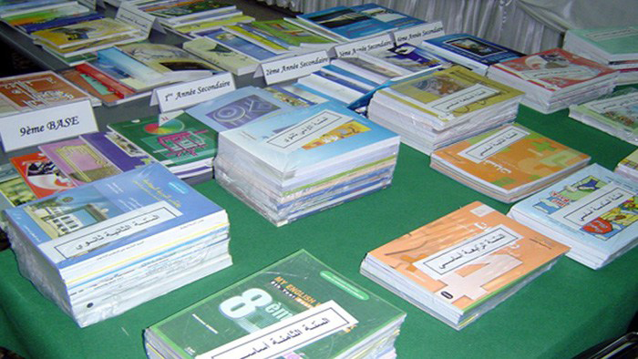 بعد الأقساط... ارتفاع غير مسبوق بأسعار الكتب المدرسية!