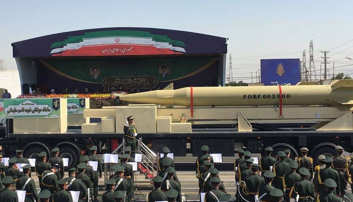 إيران تستعرض الطائرة المسيرة "الأطول مدى" (فيديو)