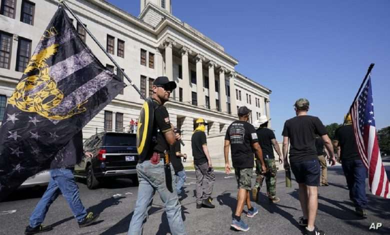 بعد صدور أحكام بحقها في أحداث الكابيتول… من هم أفراد لـ”براود بويز”؟