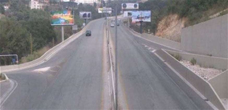 "خلاف ثم إستدراج فطعن"... جريمة مروعة على أوتوستراد المتن السريع!