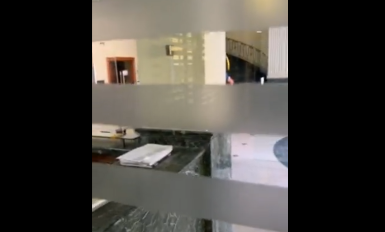 بالفيديو- اقتحام مصرف فينيسيا في صور