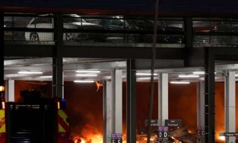 حريق ضخم بمطار في لندن وتعليق جميع الرحلات الجوية