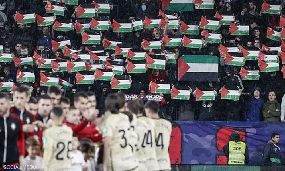 “تضامنًا مع غزة”.. مشجعو نادٍ إسباني يرفعون علم فلسطين