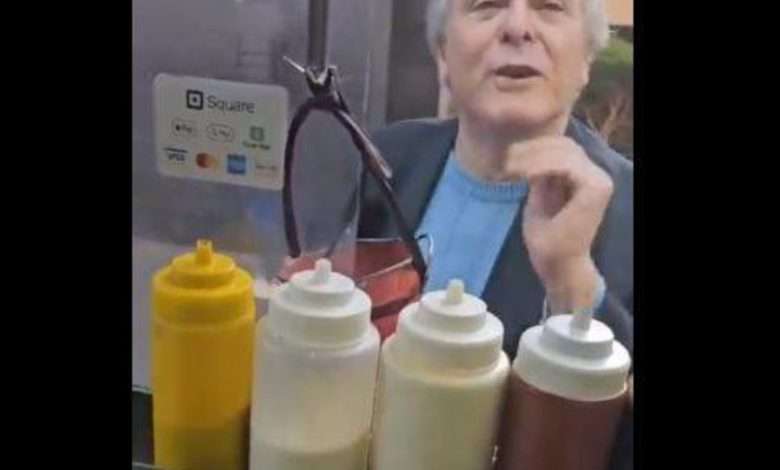 القبض على مسؤول أميركي سابق أهان بائعاً مسلماً في نيويورك