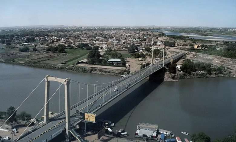تدمير جسر رئيسي على نهر النيل