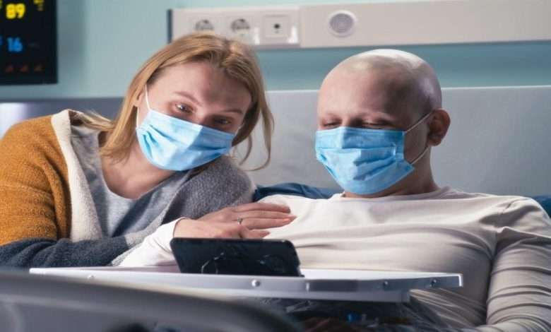 هجوم على سفينة.. انفجارات تستهدف الحوثيين!