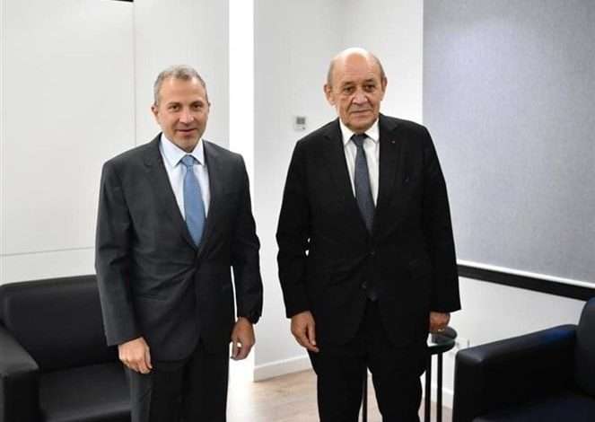 قصة لقاء الدقائق الساخنة مع جبران باسيل