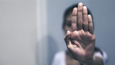 "يتحرّش بالطالبات بعد أن يصعدن على متن سيارته"