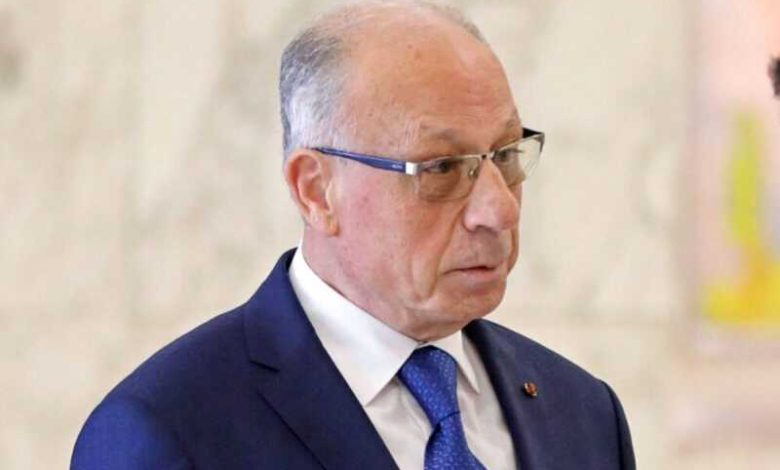 وزير الدفاع يفجّرها.. هذا ما كشفه