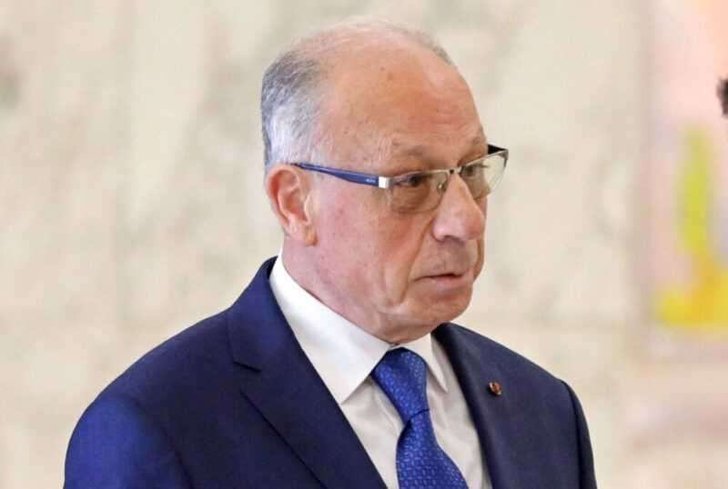 وزير الدفاع يفجّرها.. هذا ما كشفه