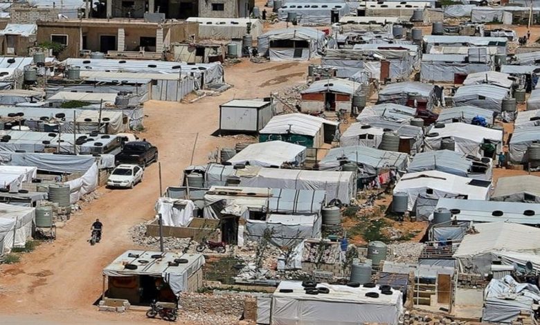 فوضى النزوح السوري تُطيح بلدية كفرحلدا
