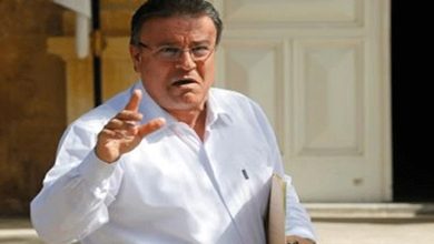 نقيب المعلّمين يردّ على
