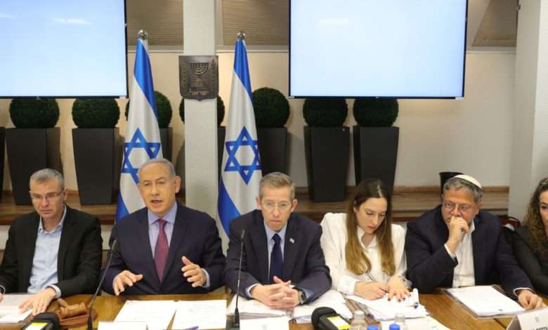 صراخ وإهانات ولوم للجيش الإسـ. ـرائيلي بشأن حرب غزة.. إليكم تفاصيل مشاحنات “الكابينت” ونقاط الخلاف