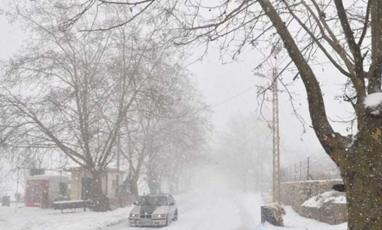 منخفض جوي متمركز فوق تركيا مصحوب بكتل هوائية قطبية وباردة يؤثر على لبنان والحوض الشرقي للمتوسط إليكم حالة الطقس لليومين المقبلين 