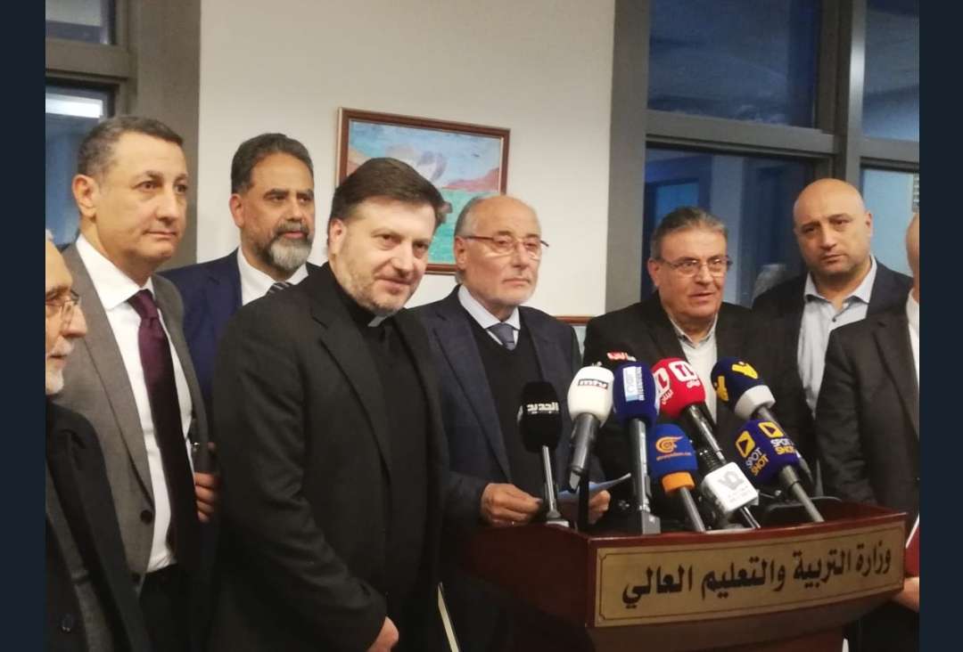 اجتماع وزارة التربية... مخصّصات للأساتذة فماذا عن الإضراب؟