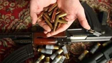 مـ. ـداهمة للجيش... وأسـ. ـلحة حـ ـربيّة داخل مكتب في طرابلس! 