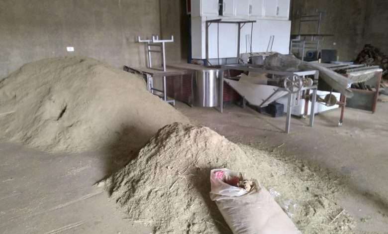 بالصور: ضبط معمل لتصنيع المـ. ـخدرات في هذه المنطقة