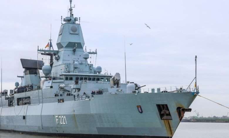 فرقاطة ألمانية أطلقت النار بـ"طريق الخطأ" على مسيرة  في البحر الأحمر... ما علاقة أميركا؟