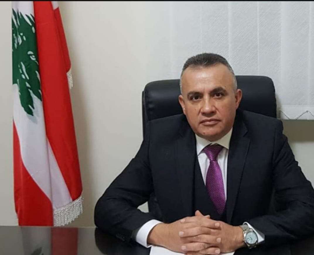 خطأ طبي دمر حياته... هذا ما جرى مع الدكتور زياد العجوز
