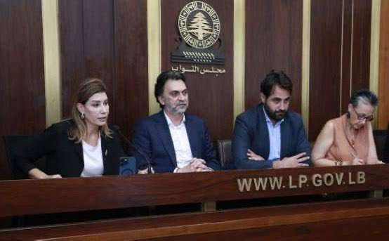 نواب تغييريون في اقتراح قانون منع الجمع بين الوزارة والقضاء.. 