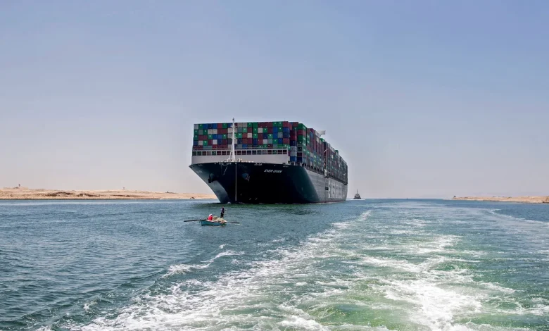 إنقاذ سفينة بضائع ترفع علم تنزانيا من الغرق... إليكم التفاصيل