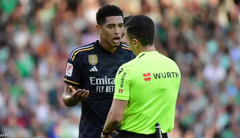 قبل الكلاسيكو.. هل يحاول ريال مدريد التأثير على التحكيم؟