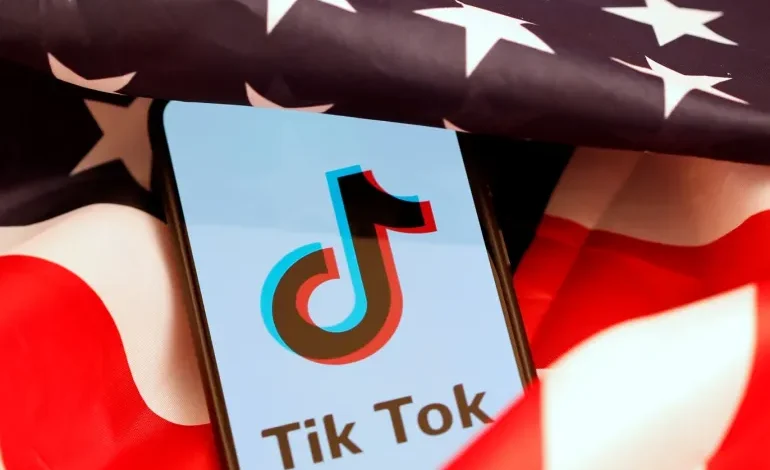 بعد فضيحة "عصابة التيكتوكرز"... وفدٌ من "المنصة" يزور لبنان