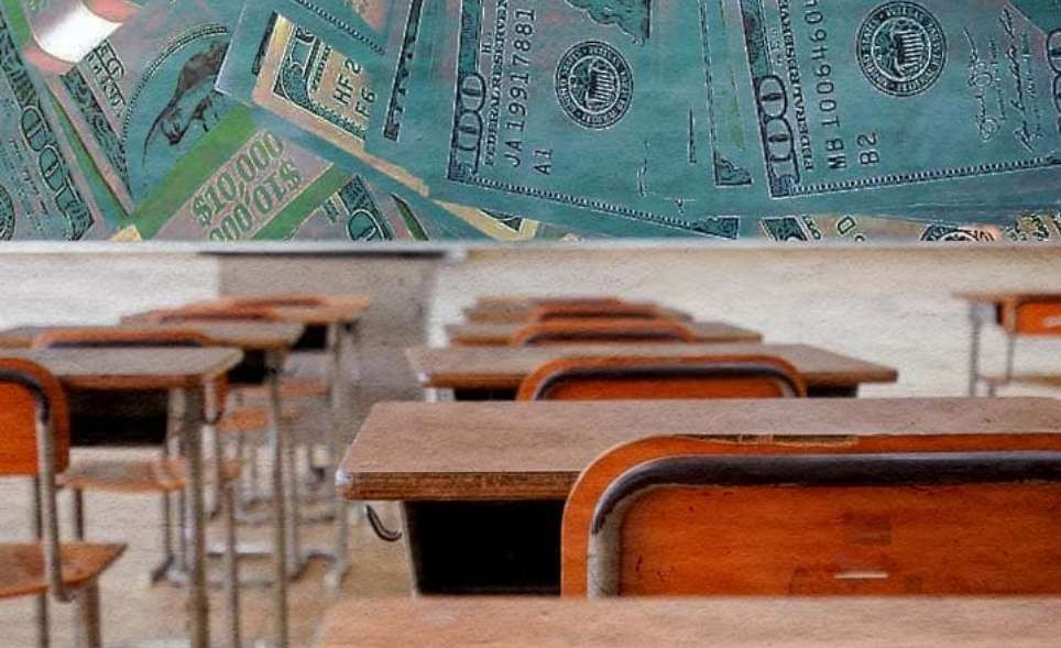 مطالب وزيادات وشكاوى… هل العام الدراسي المقبل في خطر؟