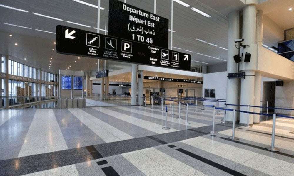 عبارة"تل أبيب" على إحدى الطائرات التي هبطت في مطار بيروت... ما القصة؟