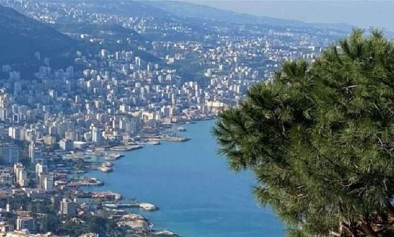 درجات الحرارة تتخطى معدلاتها... والأجواء مغبرة