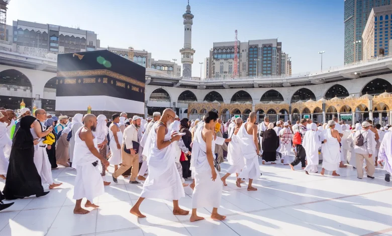 في مصر: القبض على عشرات السماسرة... ما علاقة الحج؟