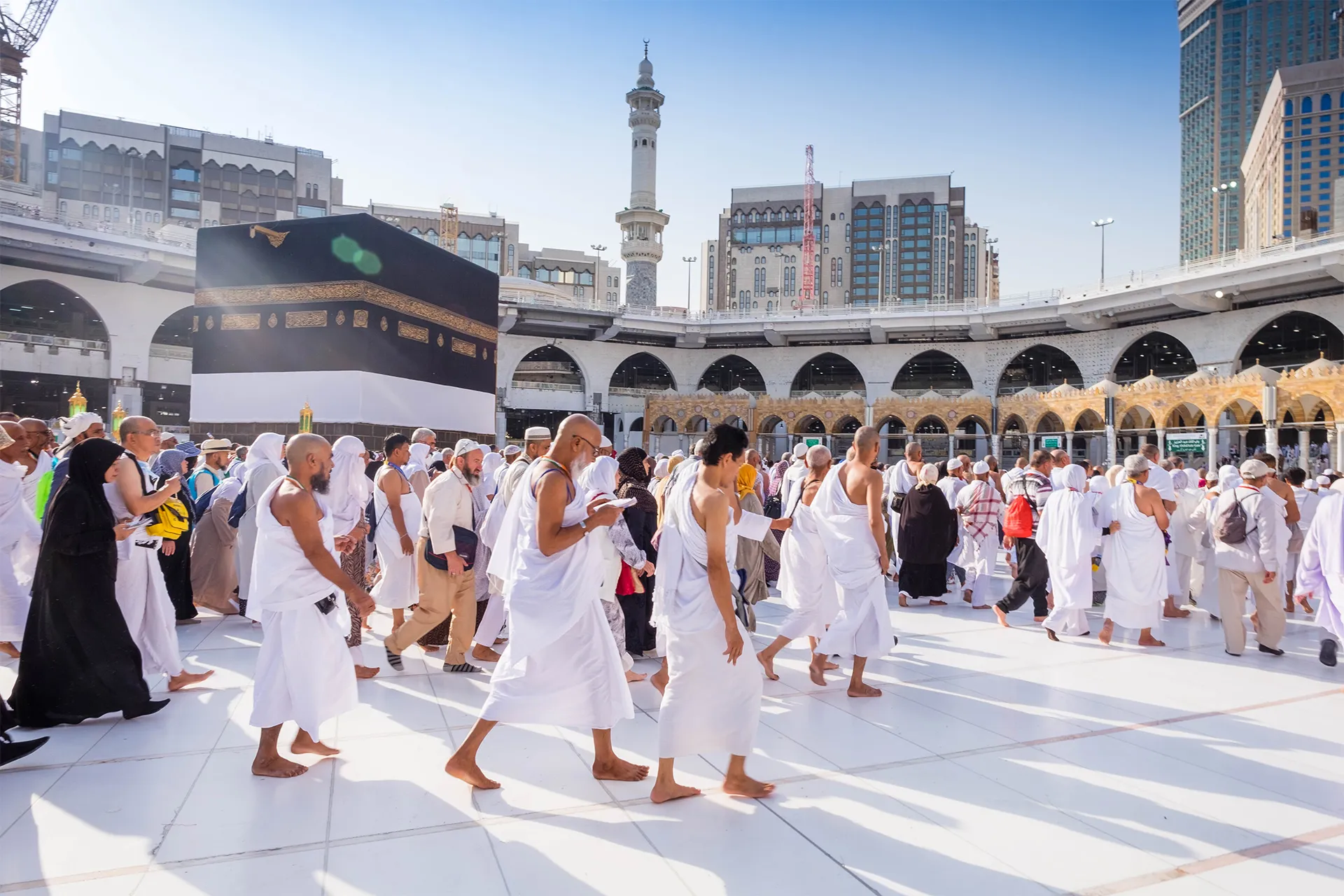 في مصر: القبض على عشرات السماسرة... ما علاقة الحج؟