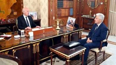 الرئيس التونسي يقيل وزير الشؤون الدينيّة لهذا السبب