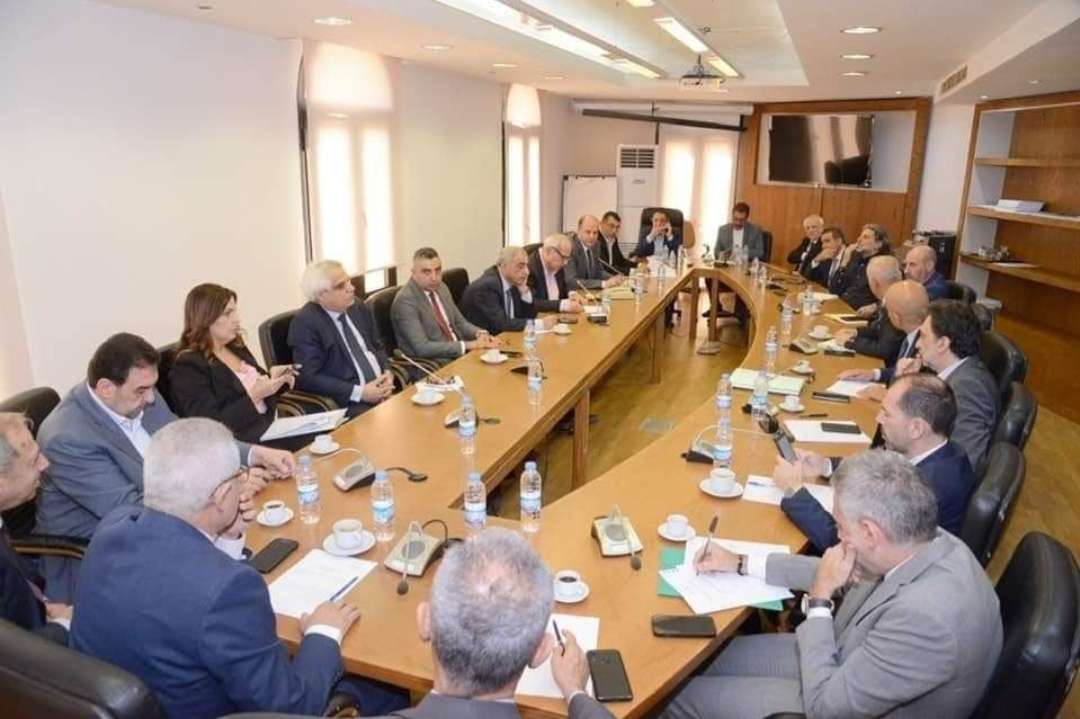 جلسة "علمية ومستفيضة" للجنة الأشغال لبحث هذا القانون