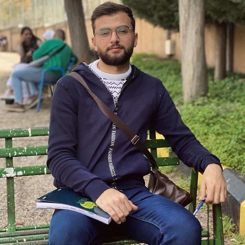 بالصورة: الجسم الإعلامي ينعي أحد الزملاء الصحفيين 