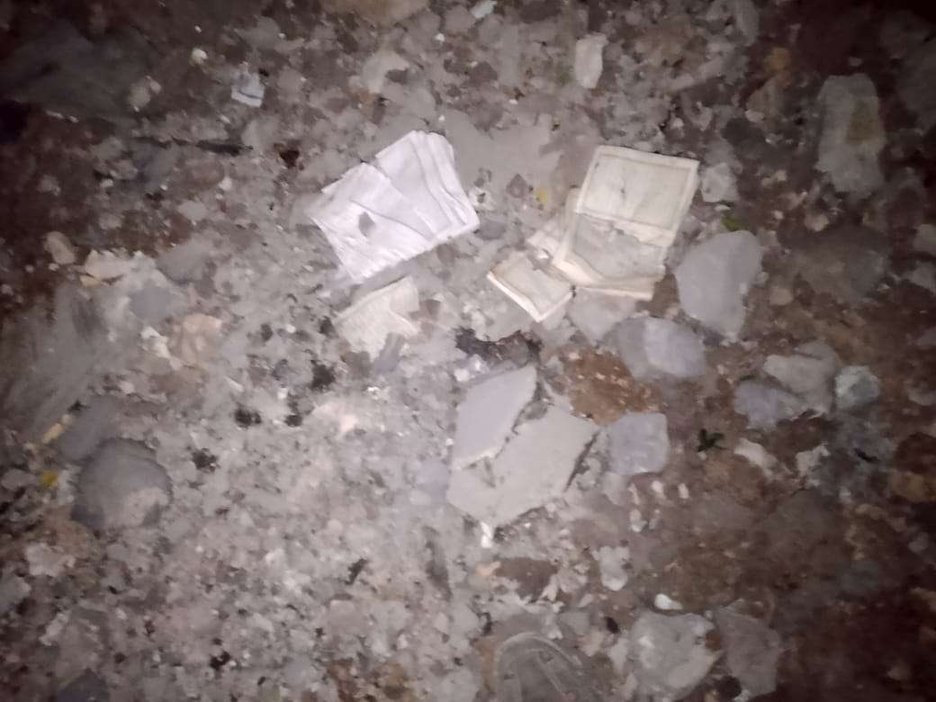 بالصور: غـ.ـارة إسـ.ـرائيلية تسـ.ـتهدف المسجد القديم في النبطية