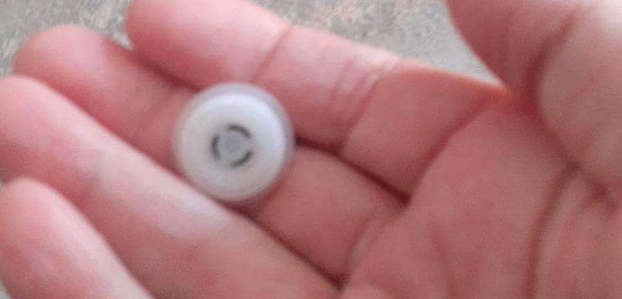 بالصورة: قطع صغيرة داخل أكياس بن...أمن الدولة توضح