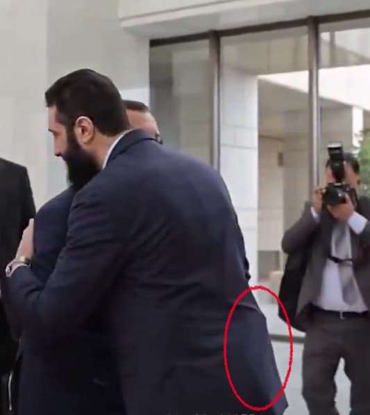 بالصورة:"مسـ ـدس الشرع يشعل الجدل"! 
