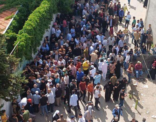 صوت الانتخاب يُسمع… والسـ ـكاكين أيضًا! ماذا يحدث في فنيدق؟