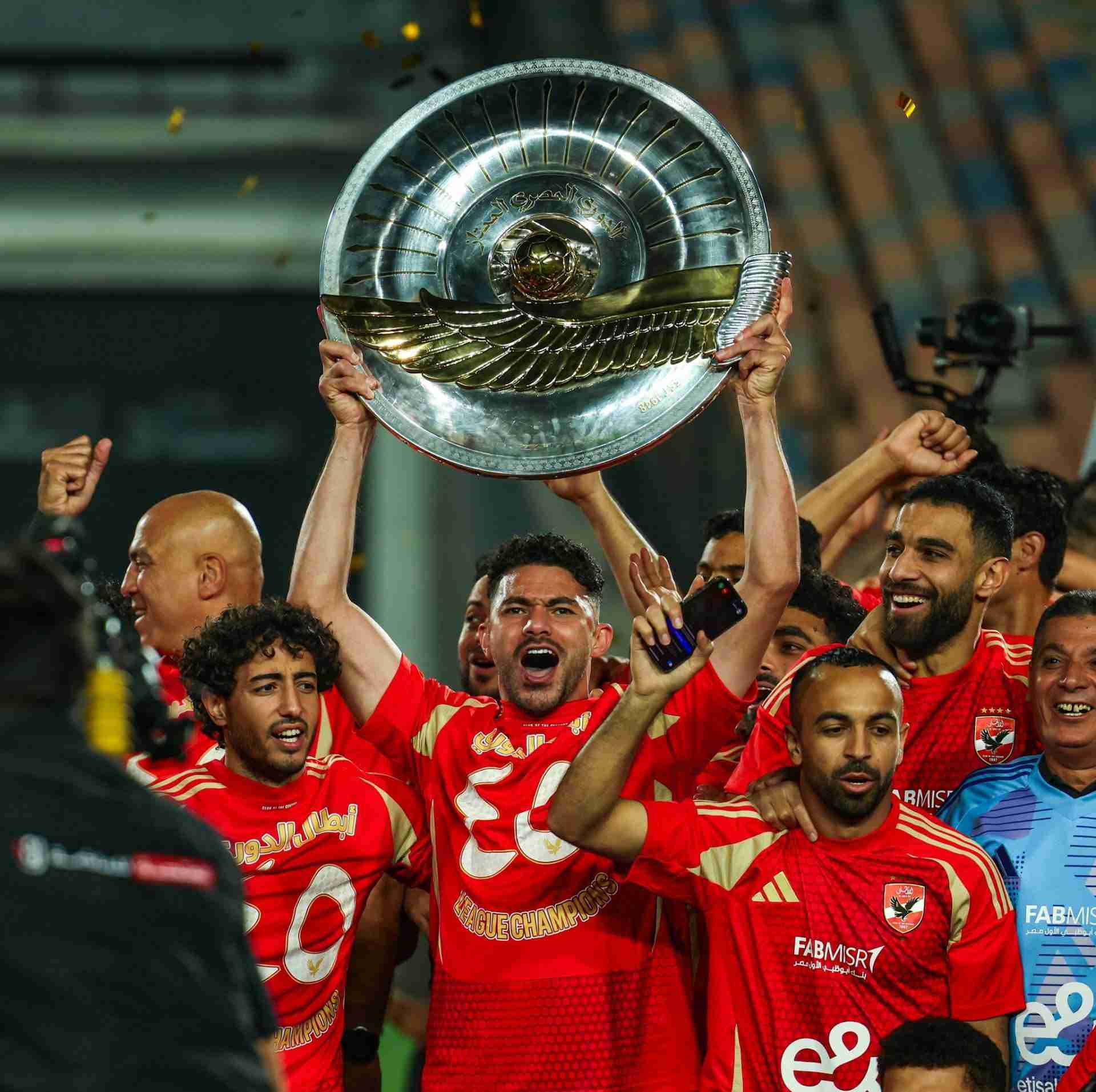 بأسماء جديدة وأمل كبير.. الأهلي ينطلق نحو الحلم العالمي!
