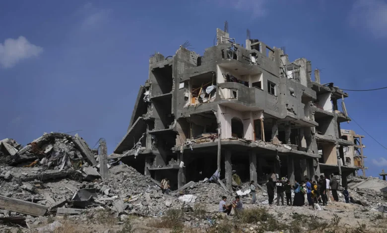 "عقاب جماعي" يحصد الأرواح... غـ ـزة بين نيران القـ ـصف وصرخات الجوع!