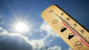 لبنان تحت تأثير موجة حارة محمّلة بالغبار... متى تنحسر؟