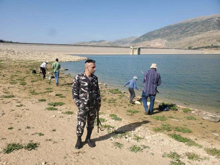 صيد ممنوع وأسماك ملوّثة...لا تضعوا صحتكم على الطاولة!